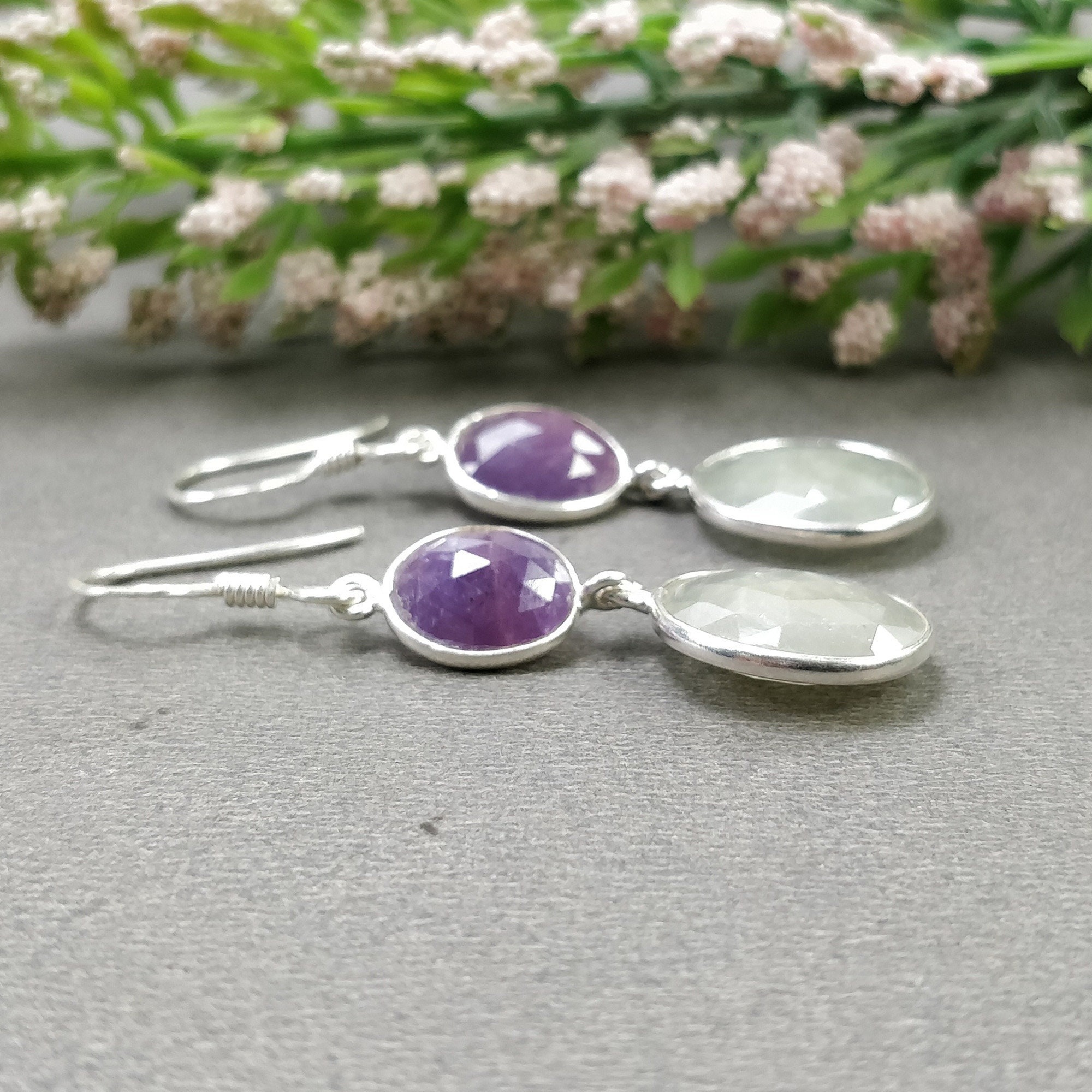 ダングルイヤリング