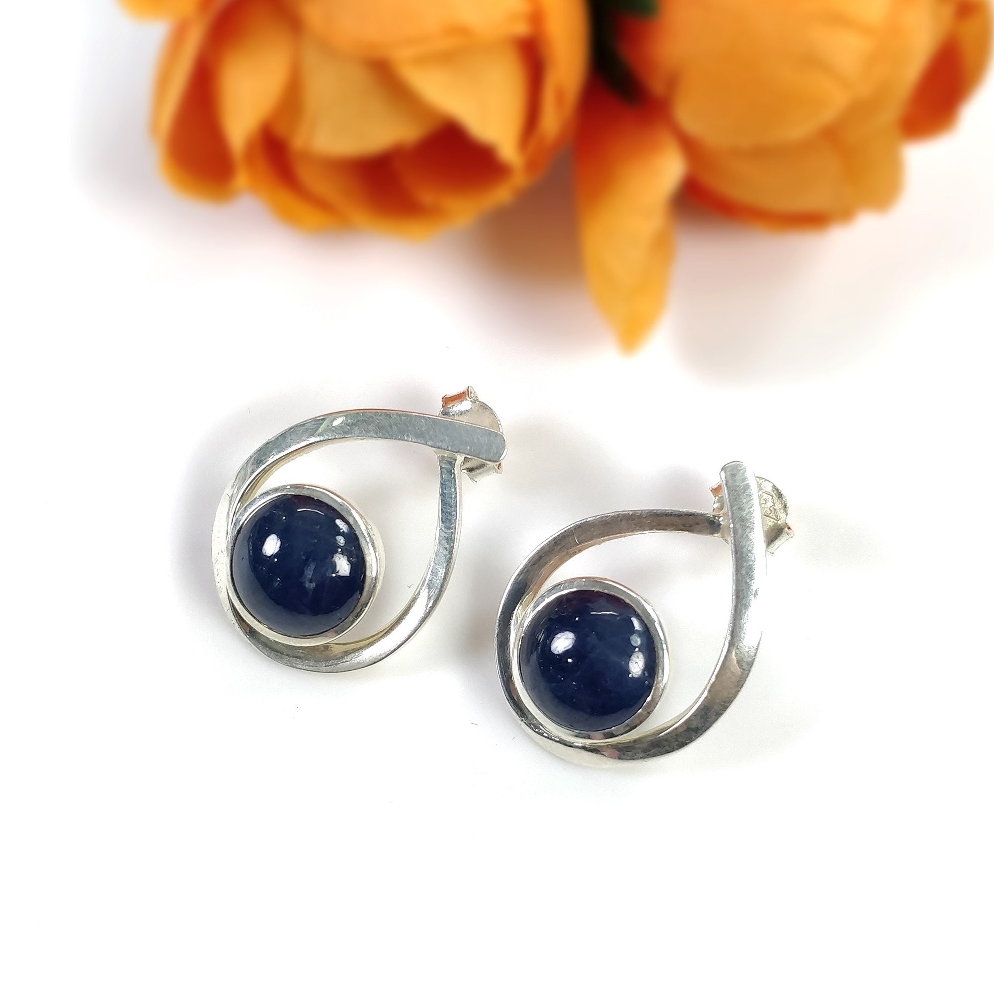 銀のイヤリング