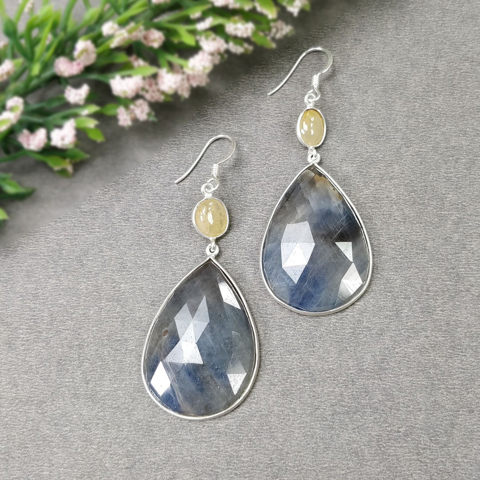 女性用イヤリング