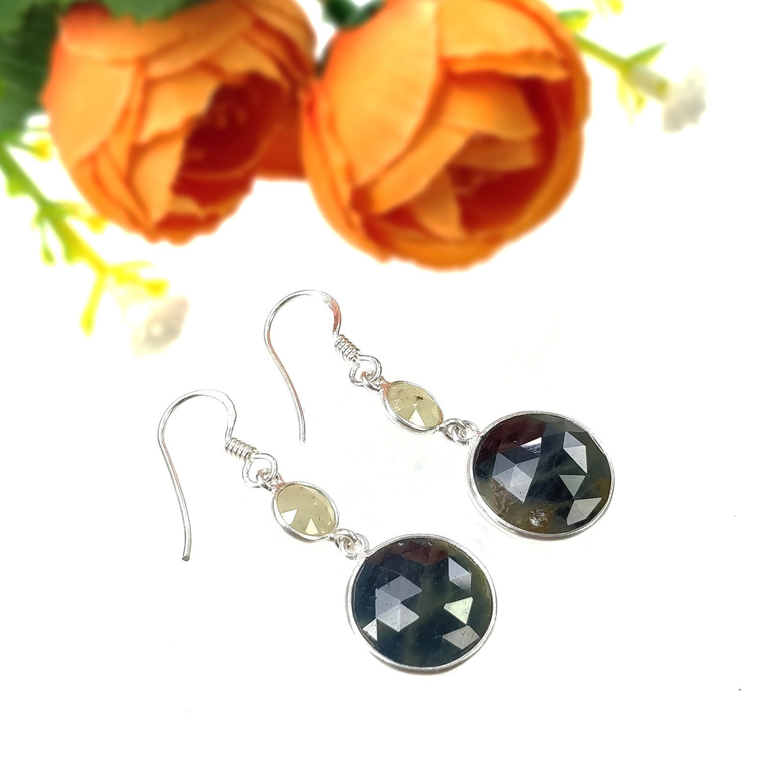 銀のイヤリング