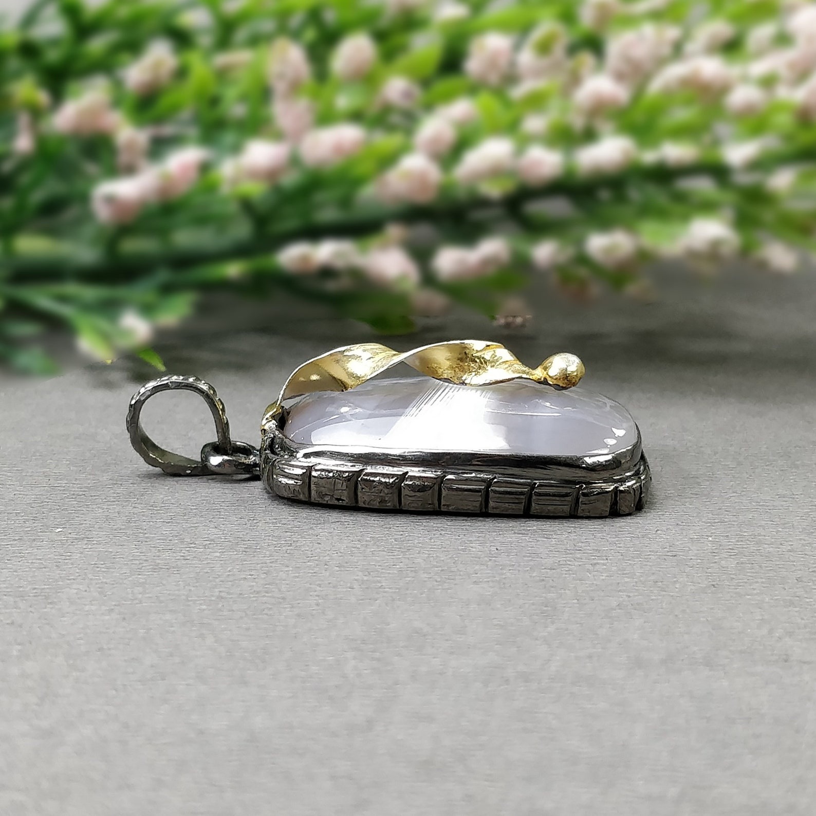 瑪瑙のペンダント