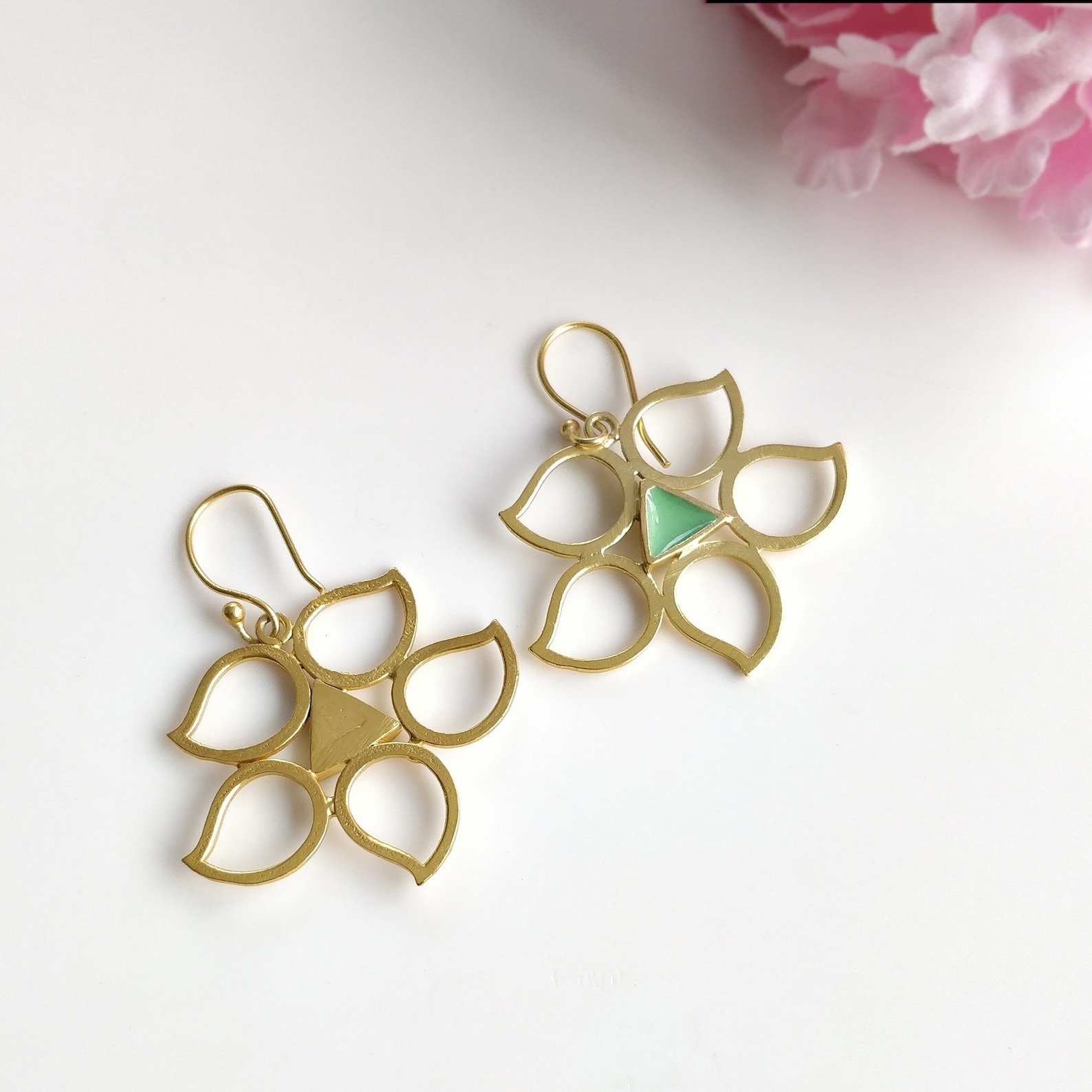 送给她的耳环礼物