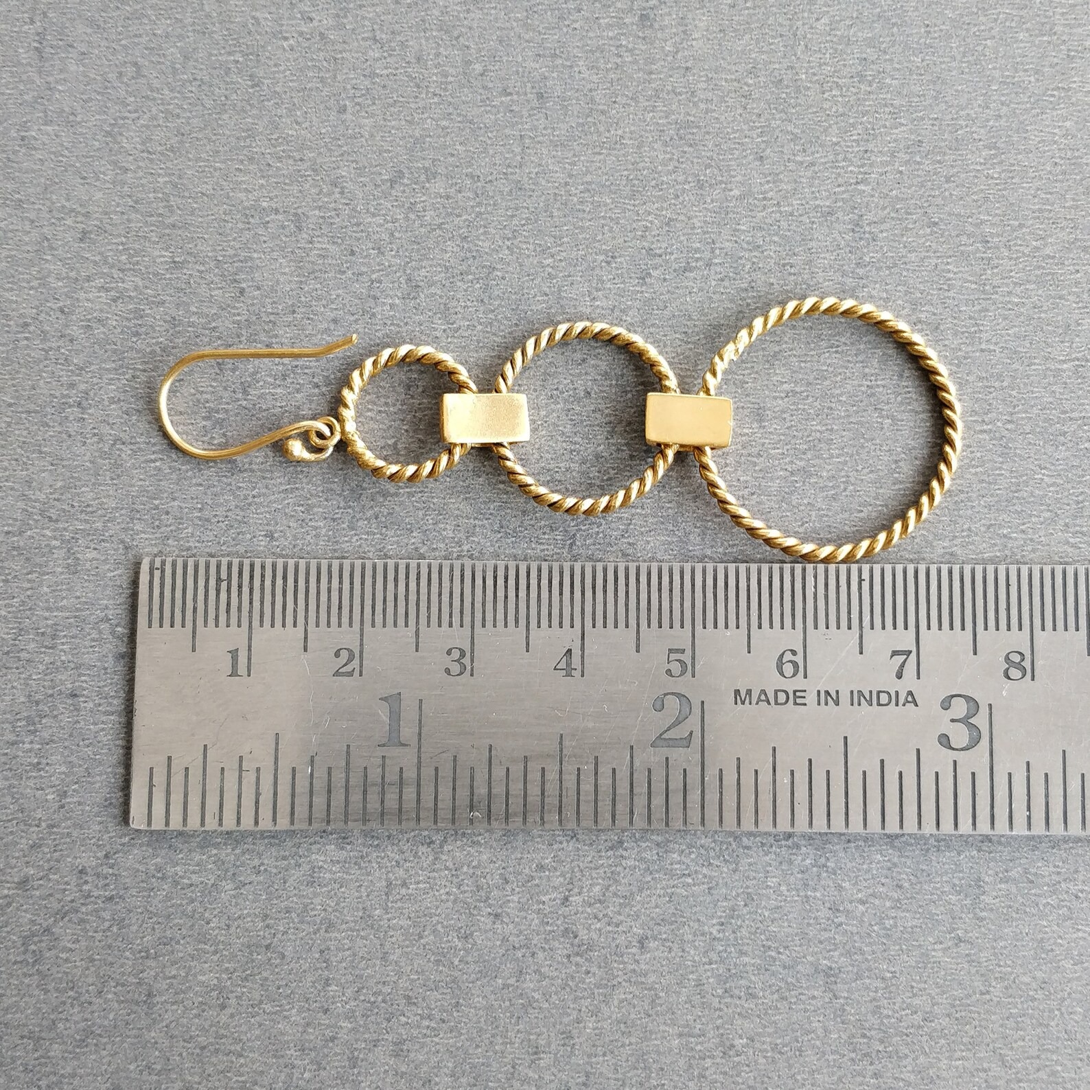 orecchino pendente a gancio