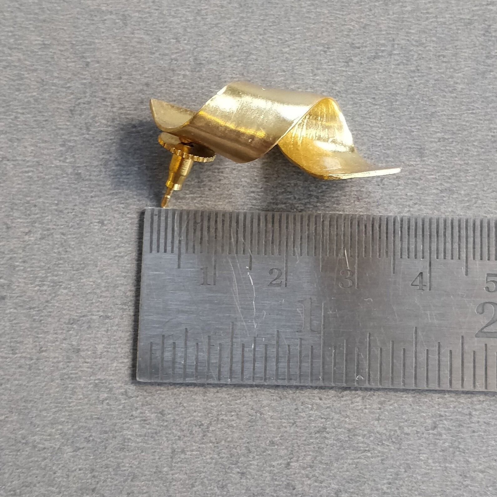 pendientes de latón