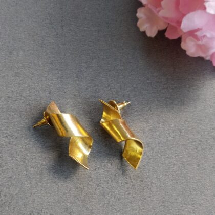 أقراط فاخرة