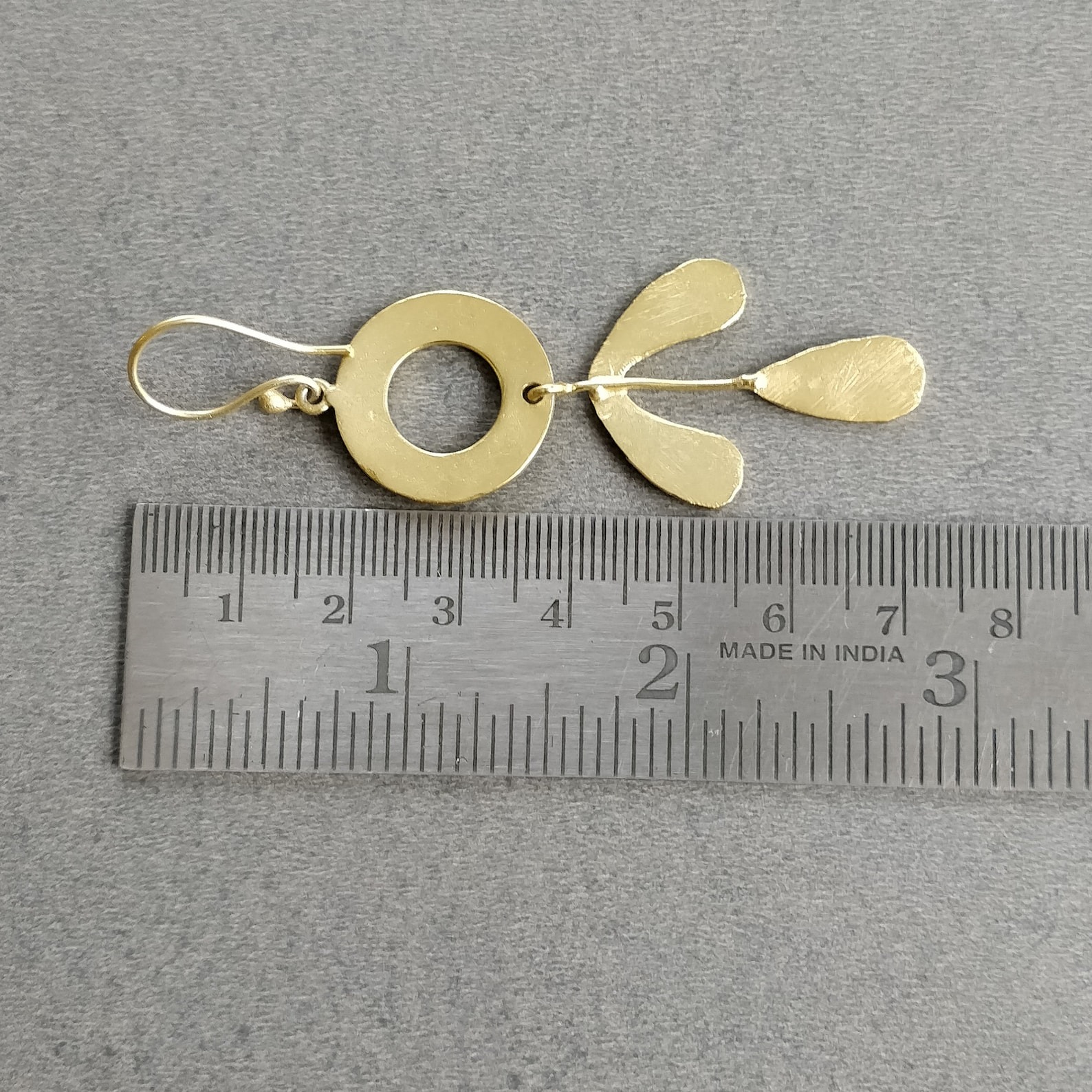 女性用イヤリング