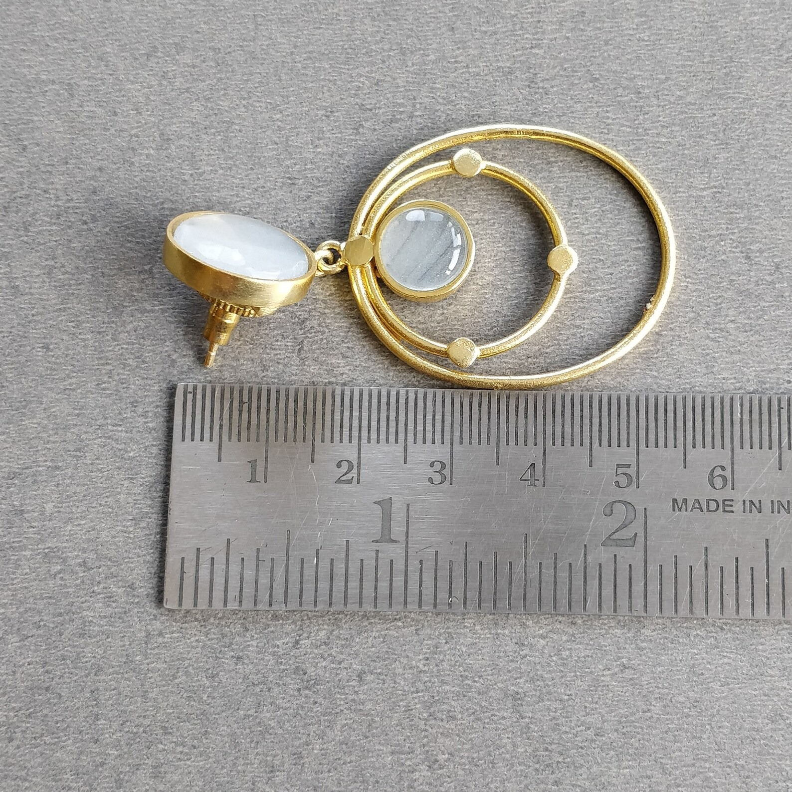 Pendientes de calcedonia