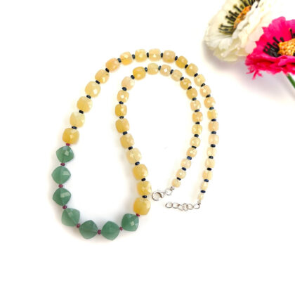 beads necklace