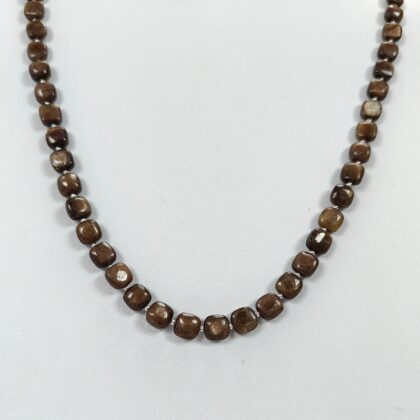 beads necklace