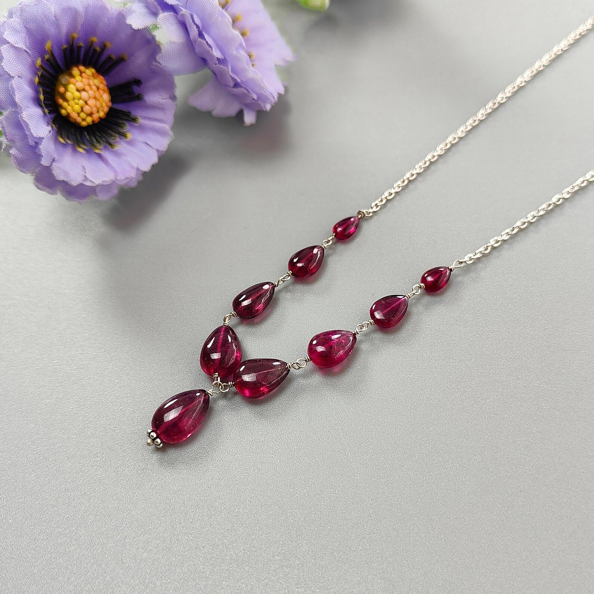 Collar de piedras preciosas