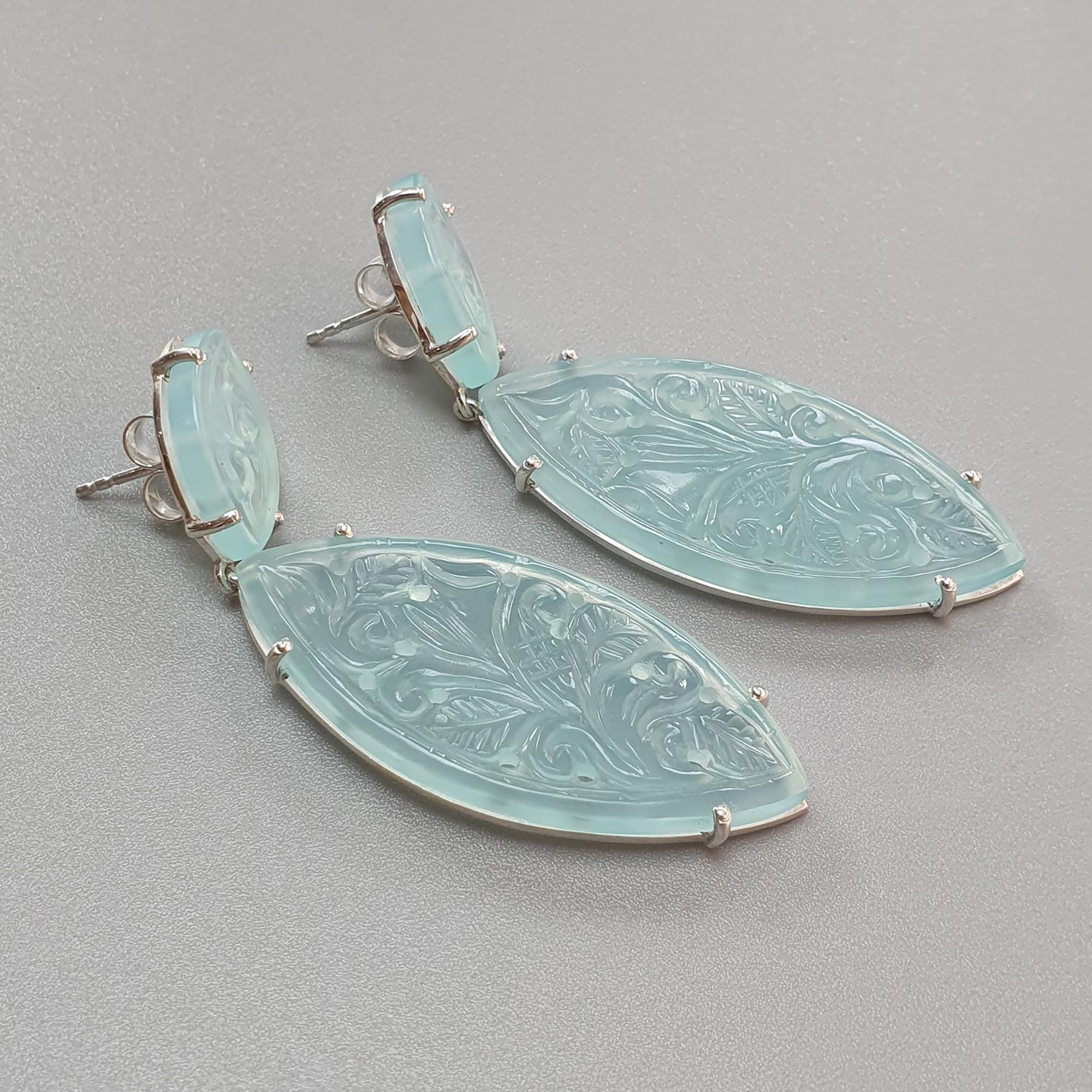 銀のイヤリング