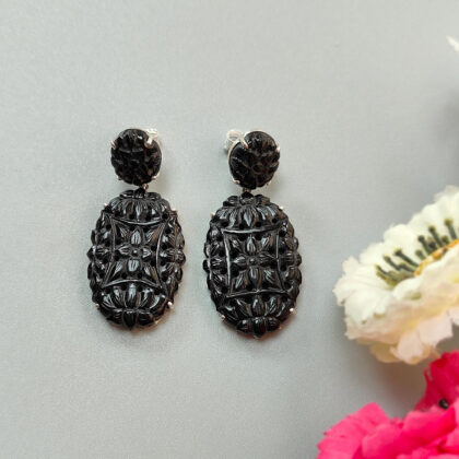 オニキスのイヤリング