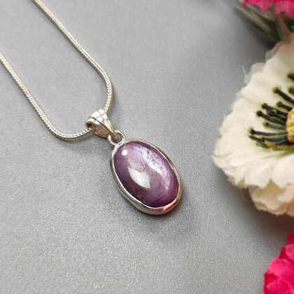 ciondolo con pietra preziosa