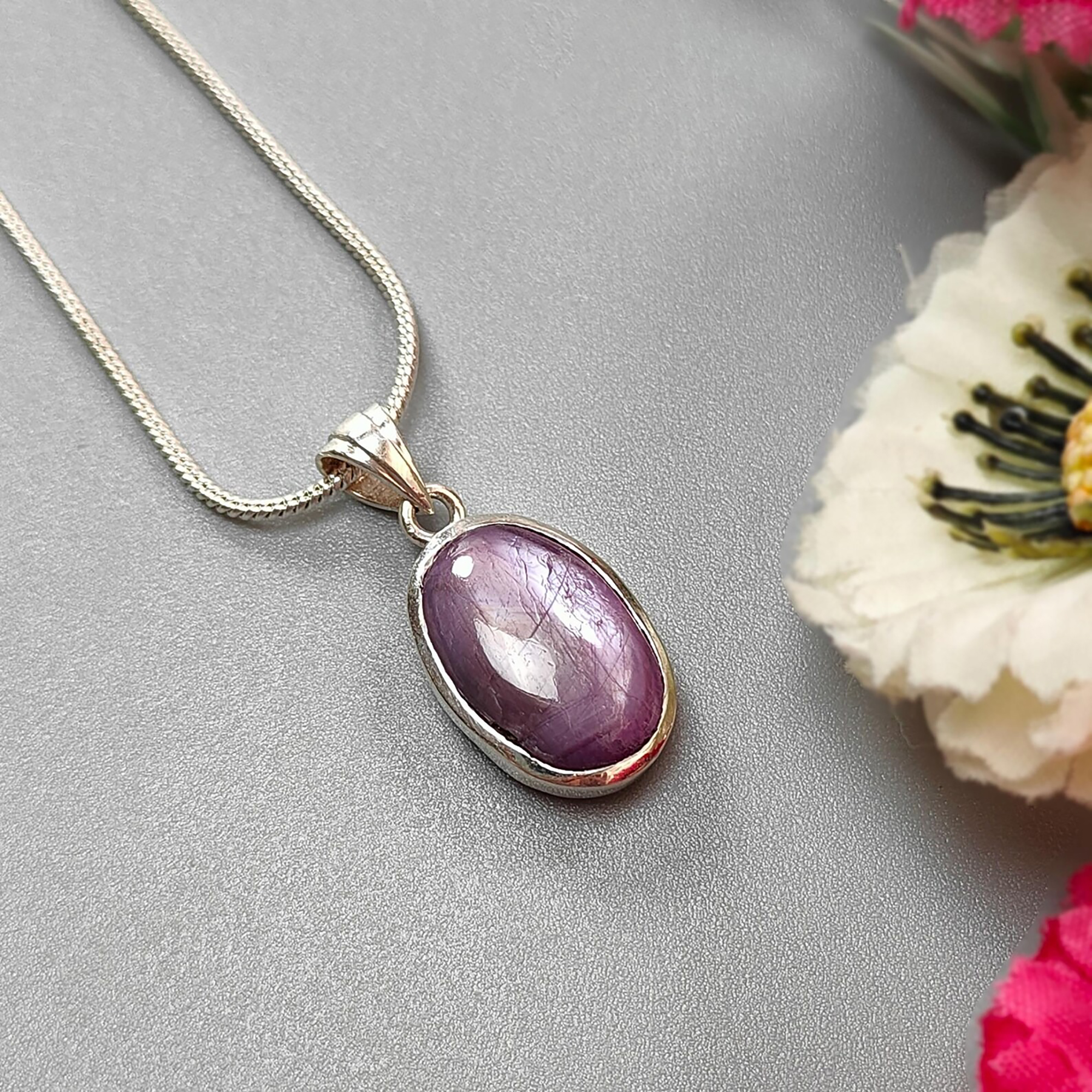 ciondolo con pietra preziosa