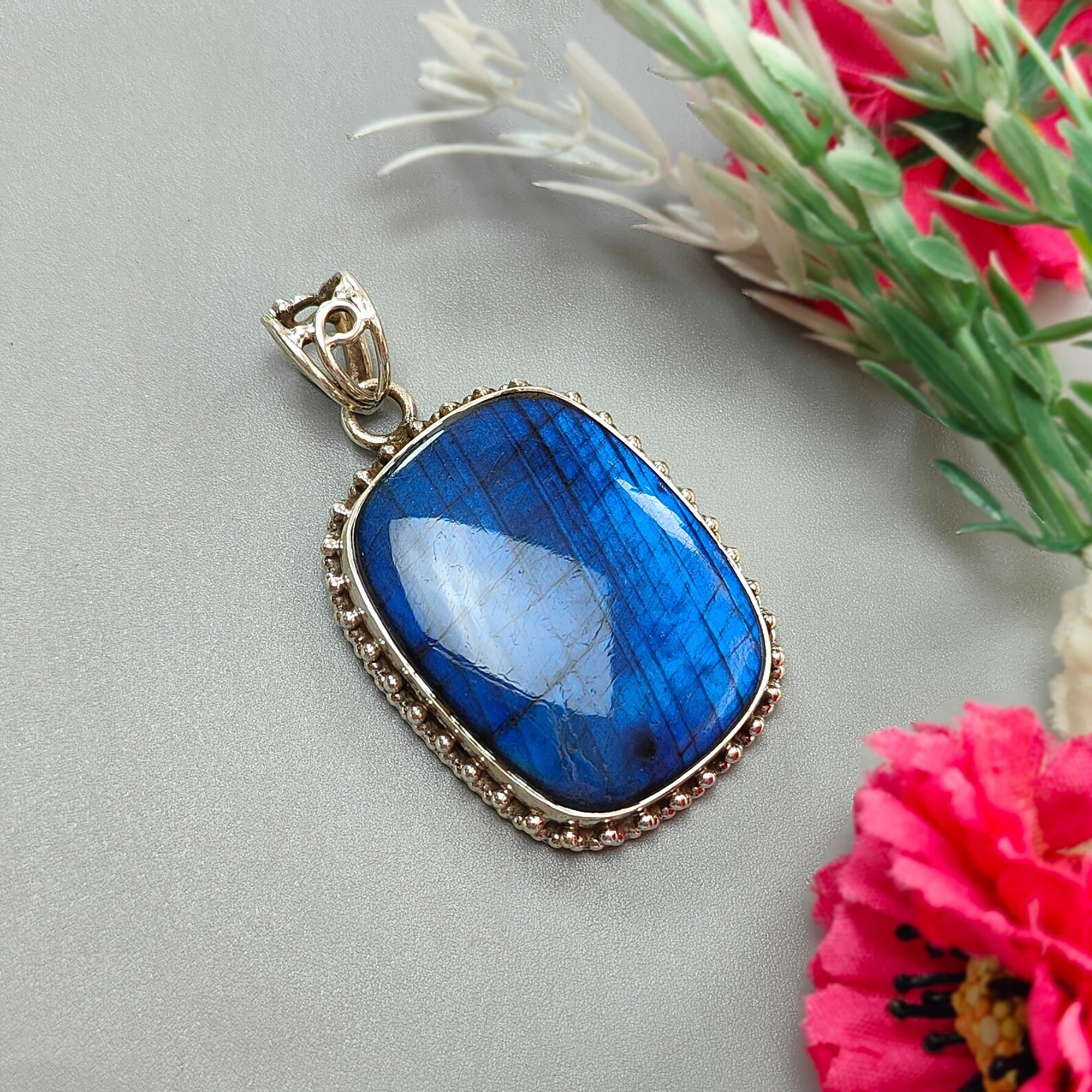 ciondolo labradorite