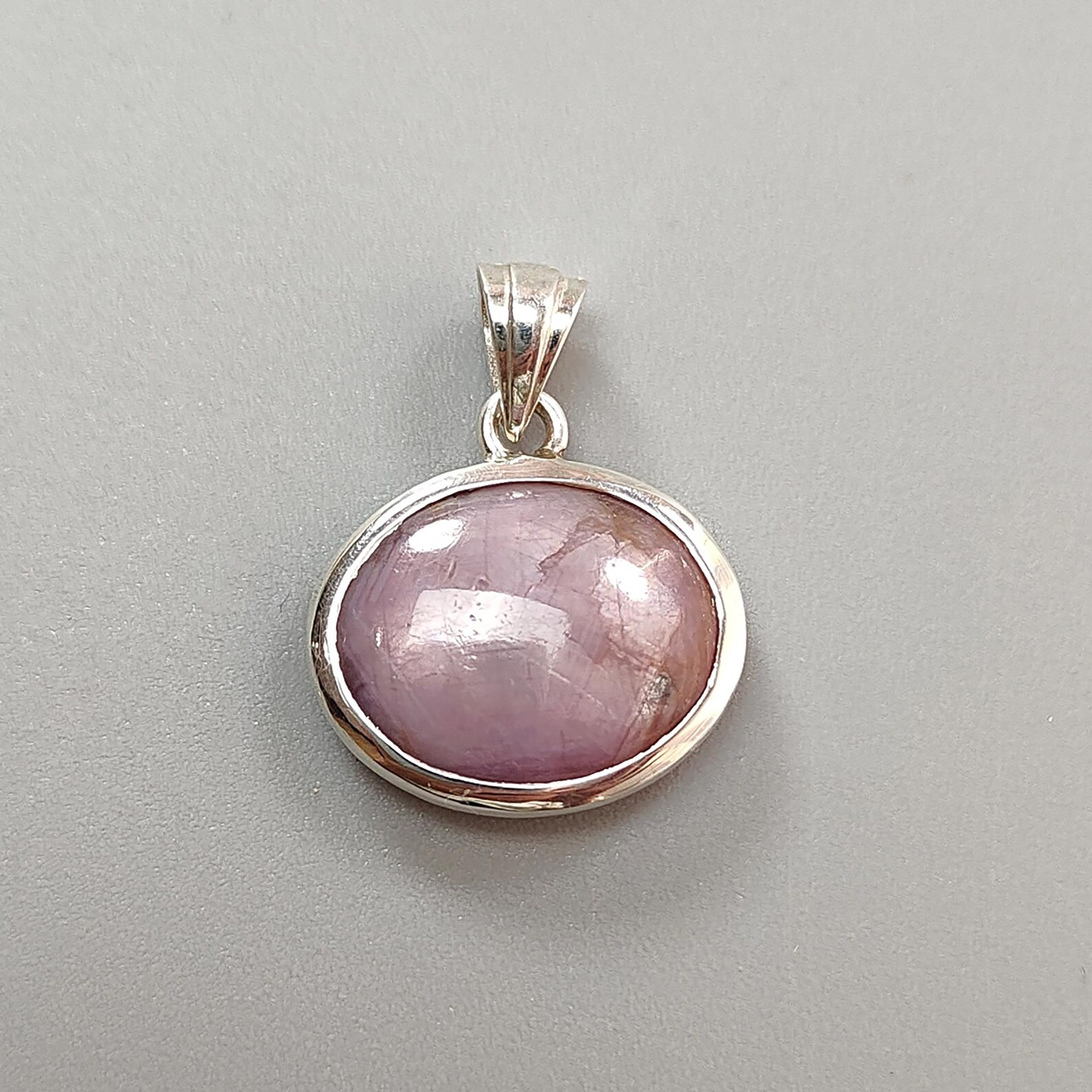 ユニセックスペンダント