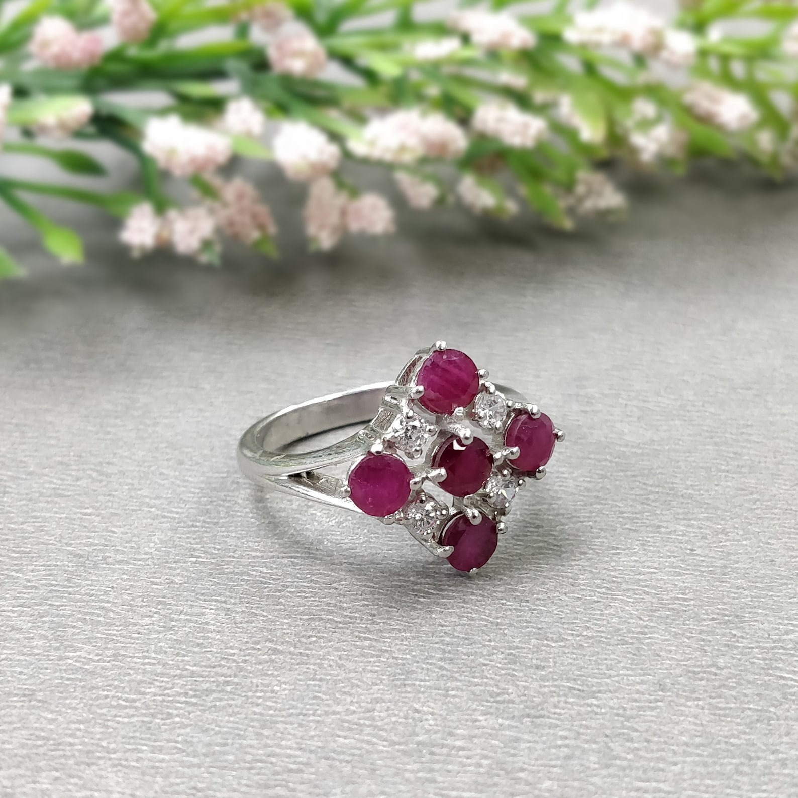 خواتم فاخرة