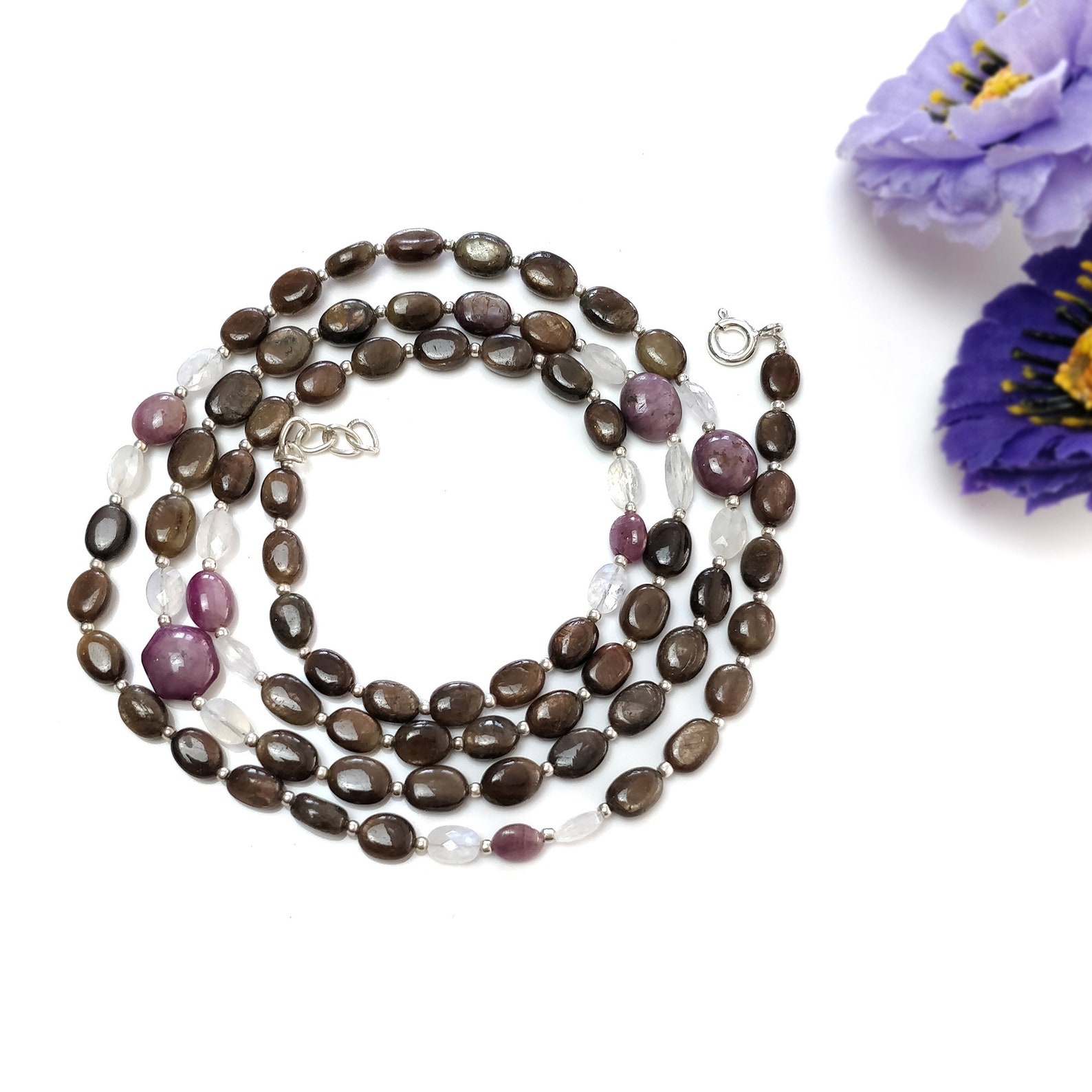 beads necklace