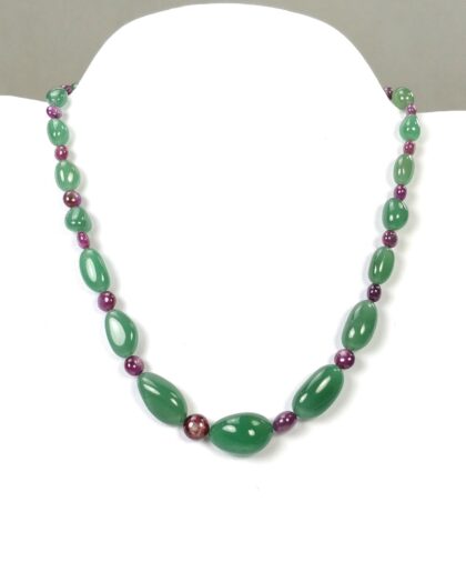 beads necklace