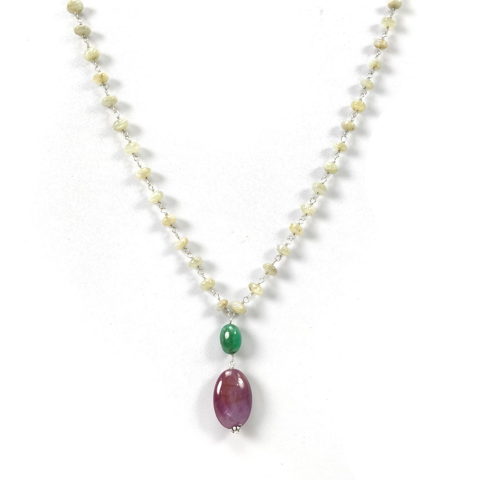 beads necklace