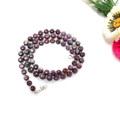 beads necklace