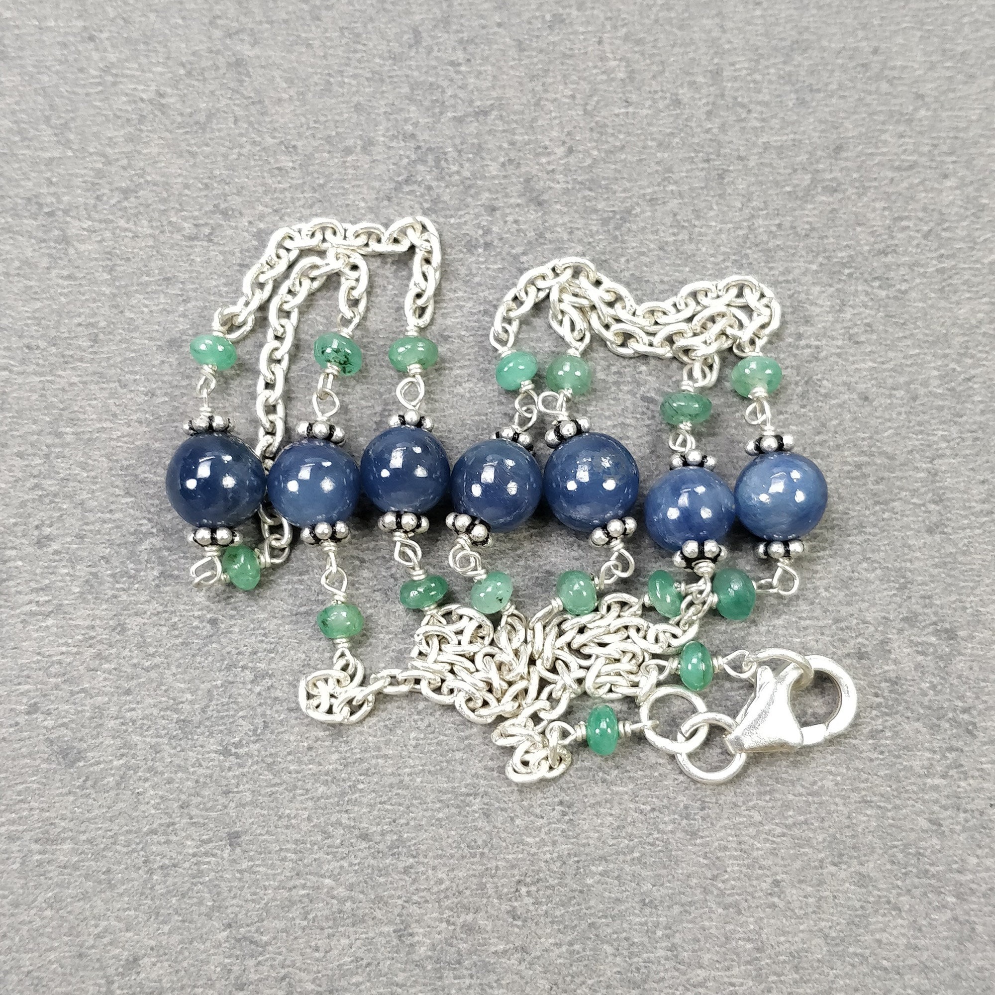 Collier en saphir