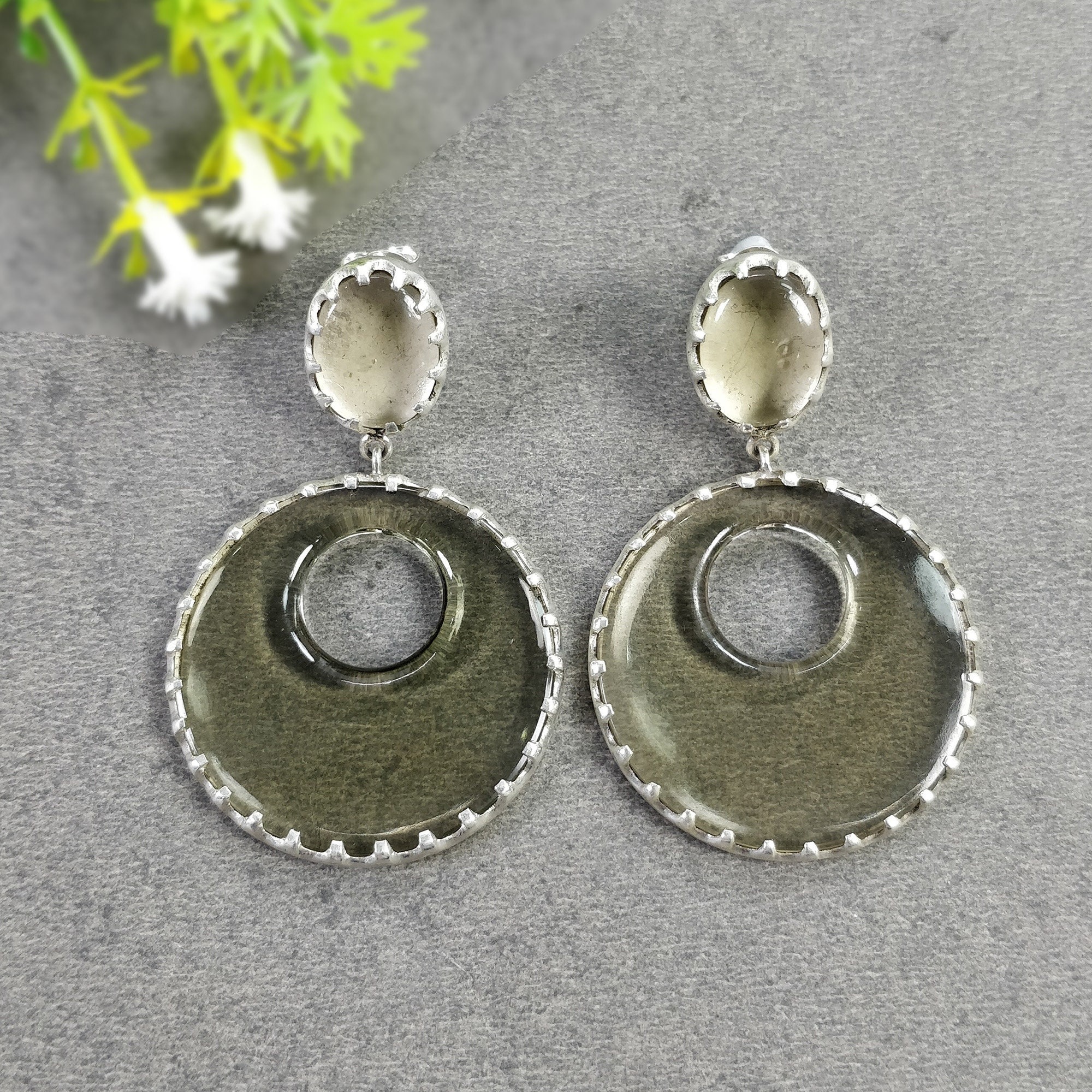 女性用イヤリング