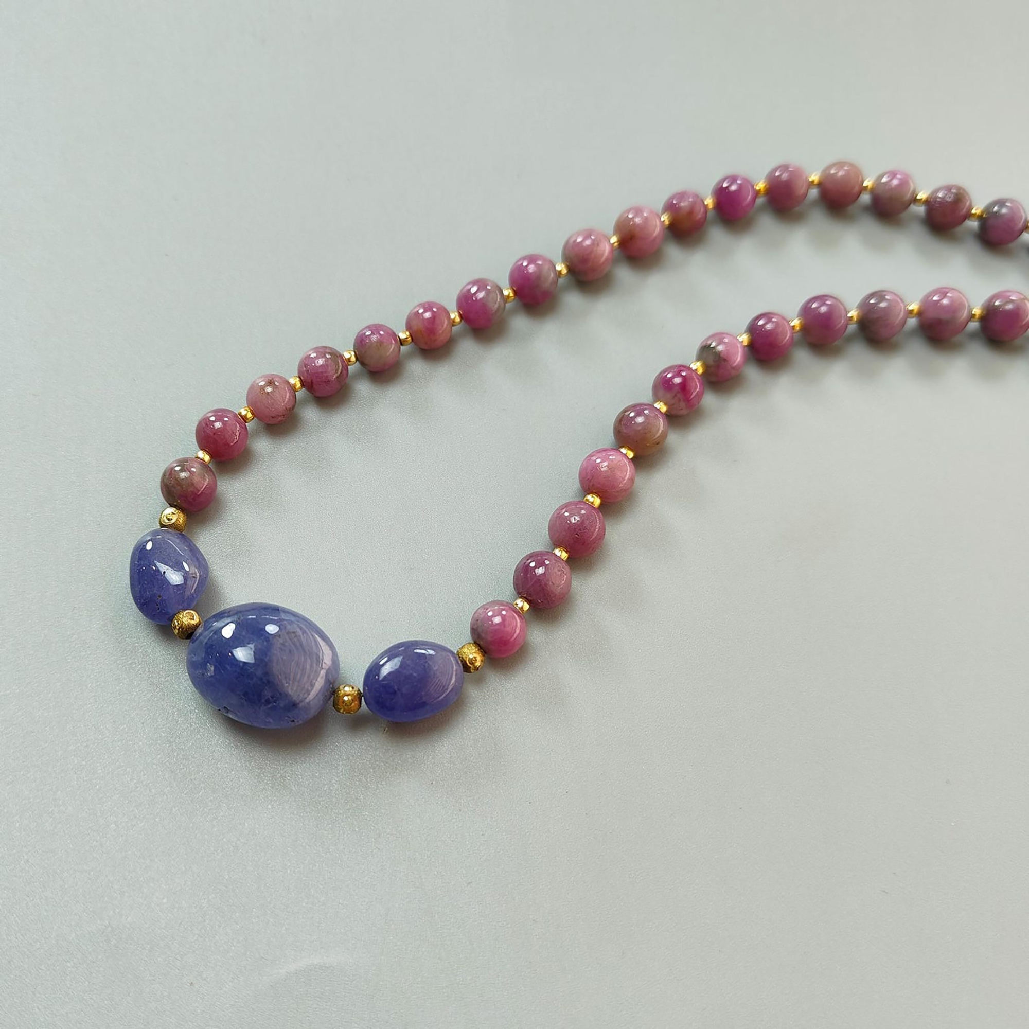 Ensemble de bijoux en rubis