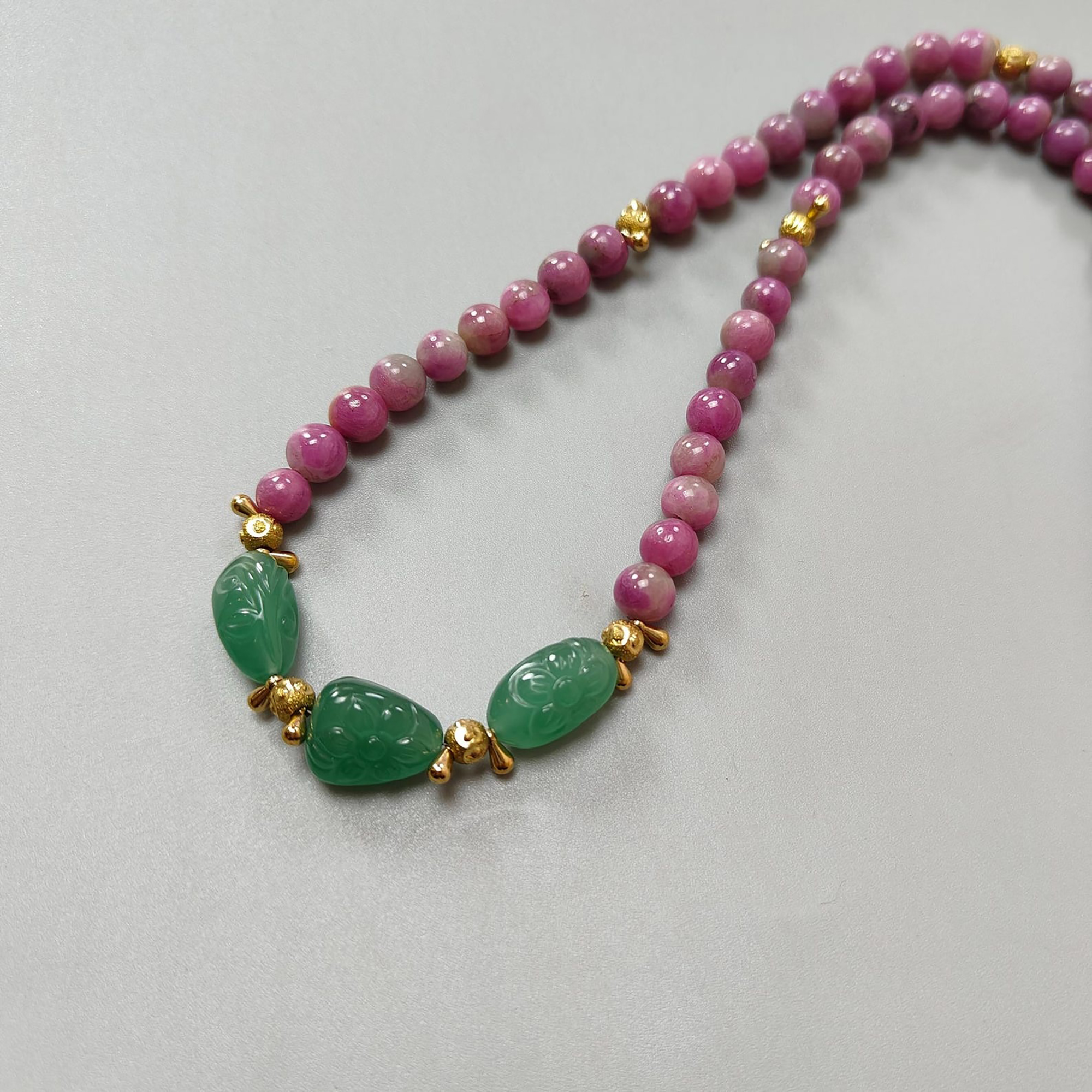 طقم مجوهرات من النحاس