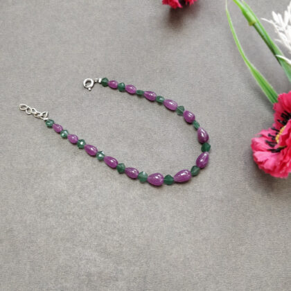 سوار من الخرز