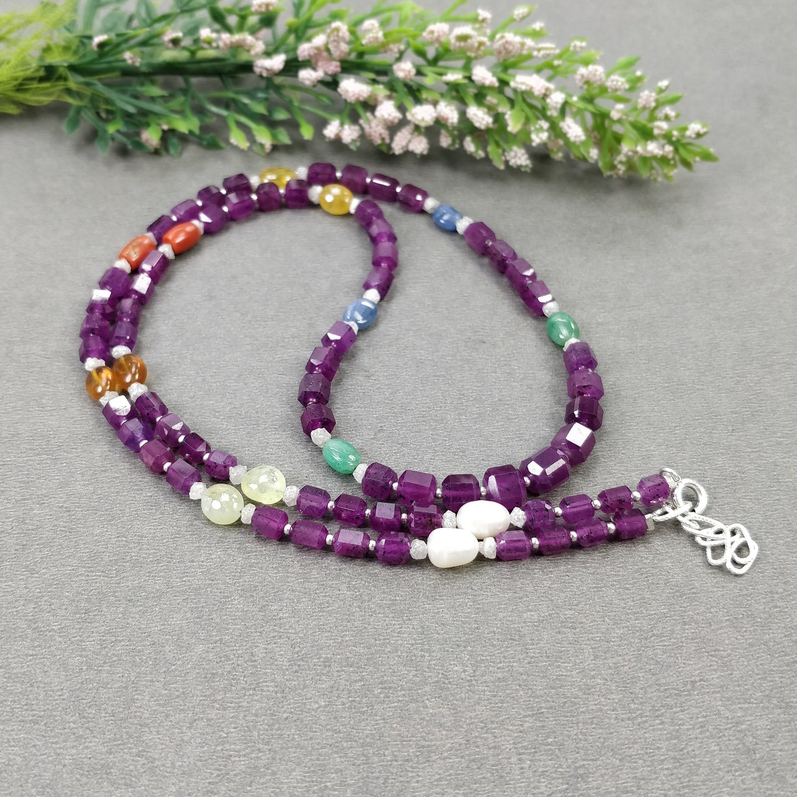 Collana di rubini